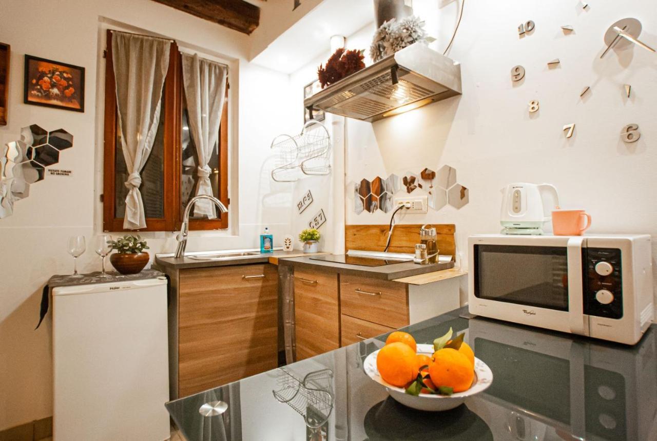 Residenza Garibaldi Apartment Venesia Bagian luar foto